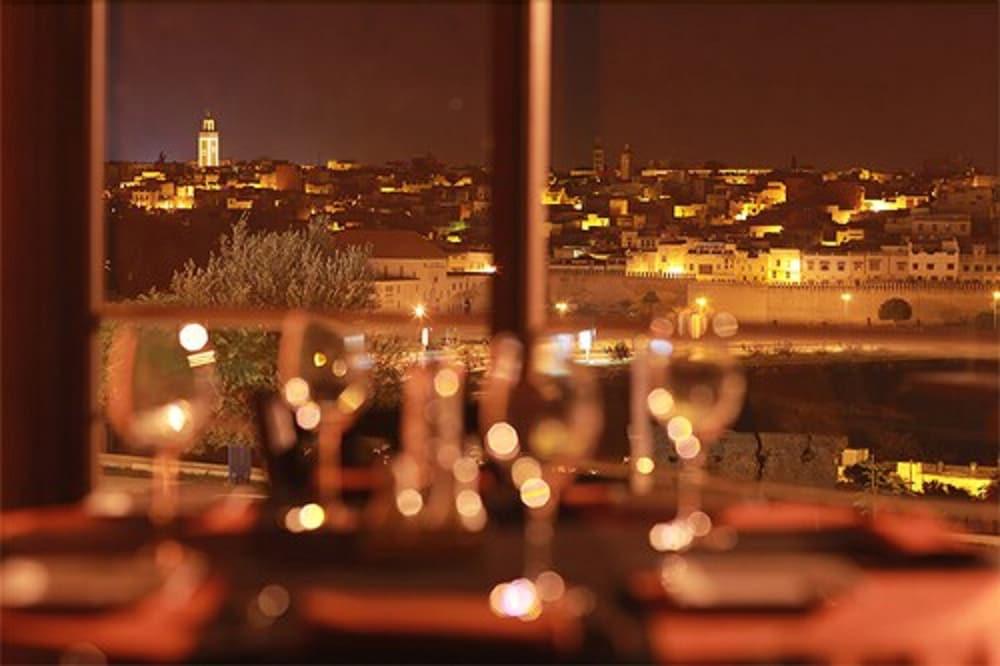 Hotel Transatlantique 4*